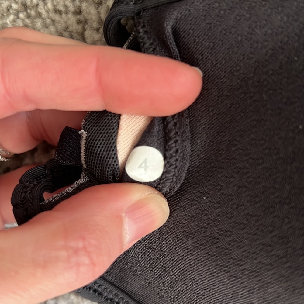 Lululemon bra - Picture 3 of 3